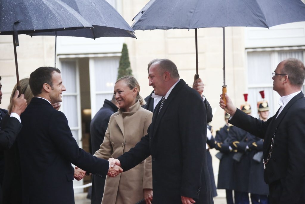 გიორგი მარგველაშვილი და მაკა ჩიჩუა საფრანგეთის პრეზიდენტმა, ემანუელ მაკრონმა ელისეის სასახლეში მიიღო