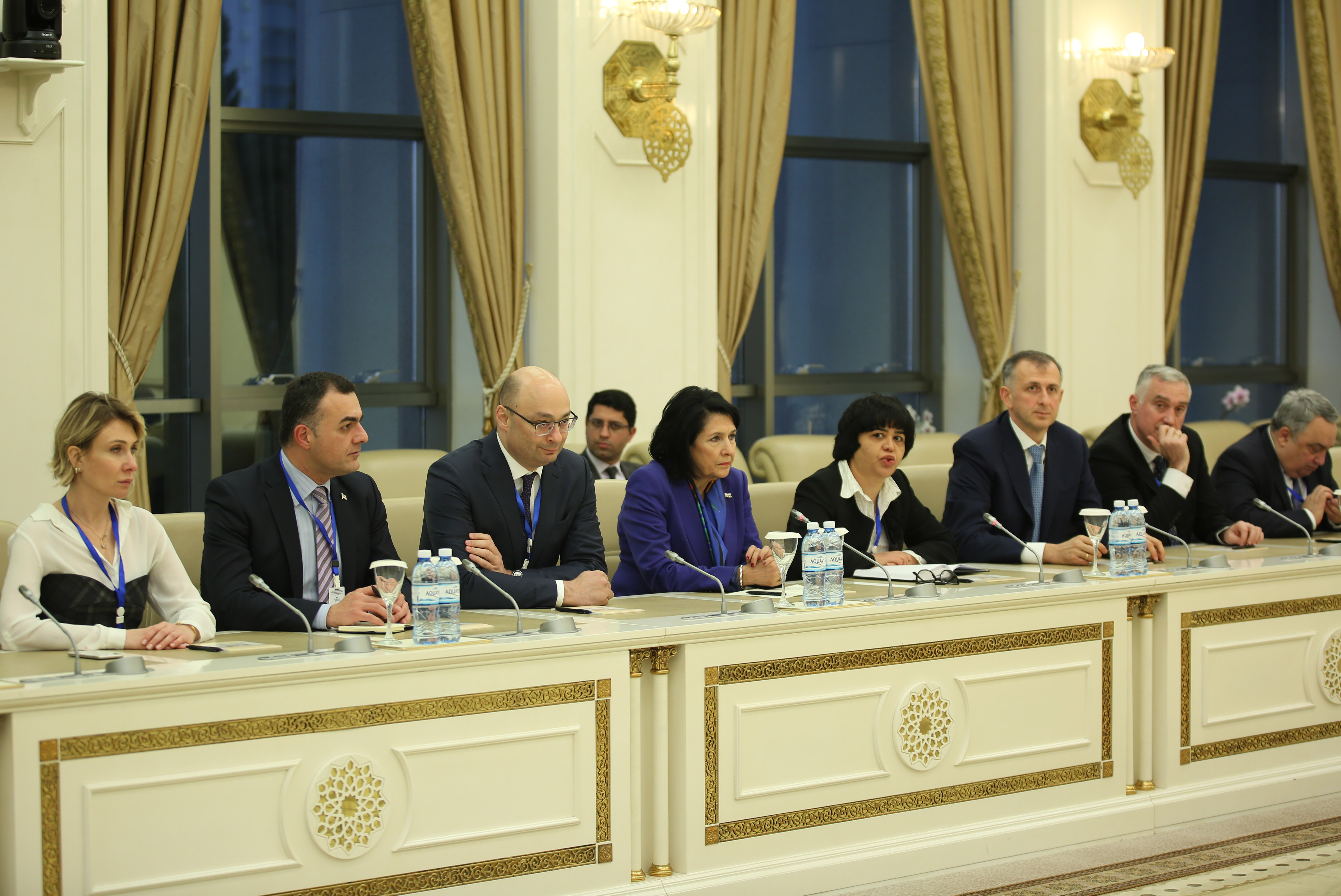 საქართველოს პრეზიდენტმა აზერბაიჯანის მილი მეჯლისში საპარლამენტო ურთიერთობების გაღრმავების მნიშვნელობაზე ისაუბრა