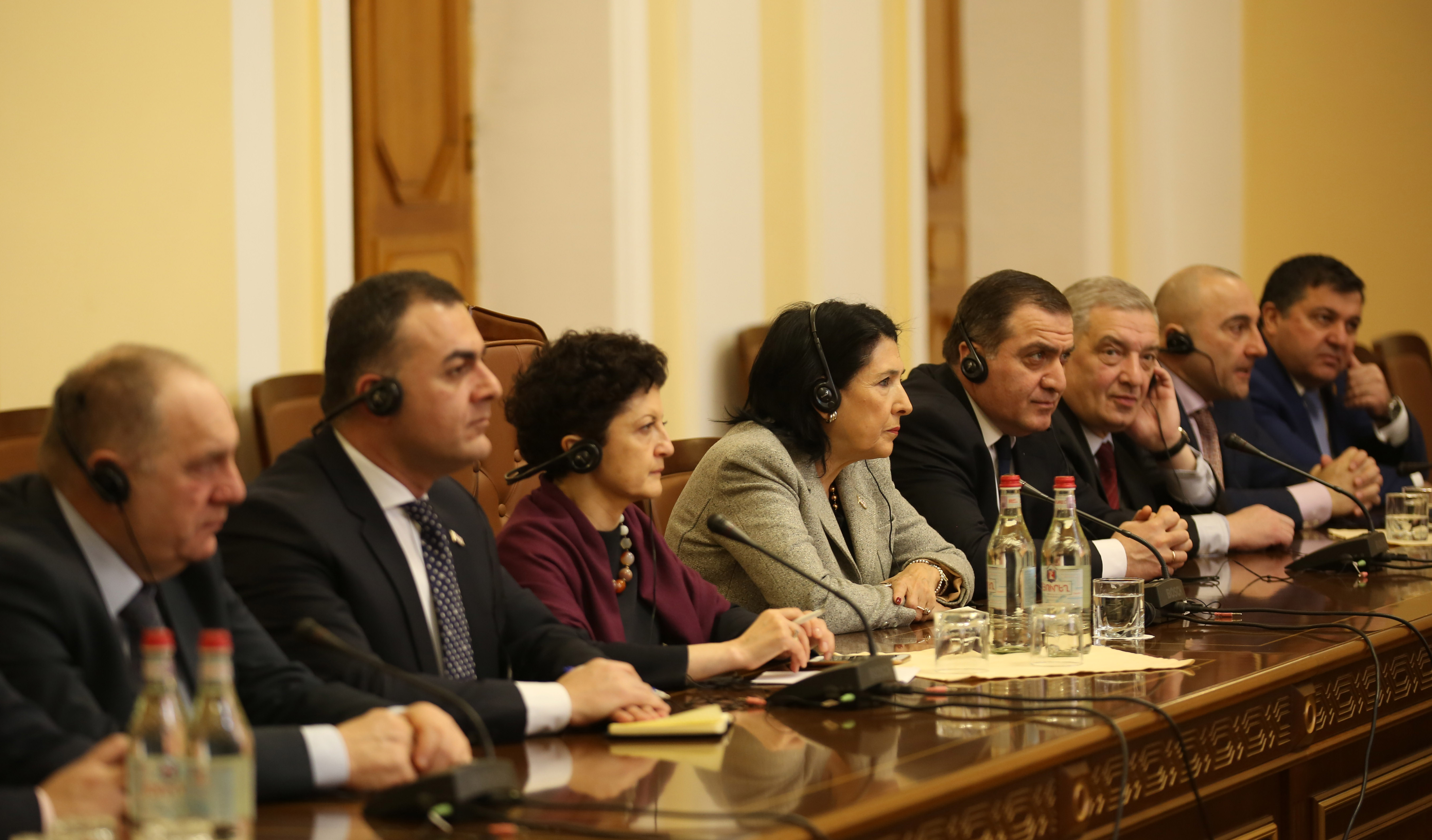 საქართველოს პრეზიდენტი სომხეთის რესპუბლიკის ეროვნული ასამბლეის პრეზიდენტს შეხვდა