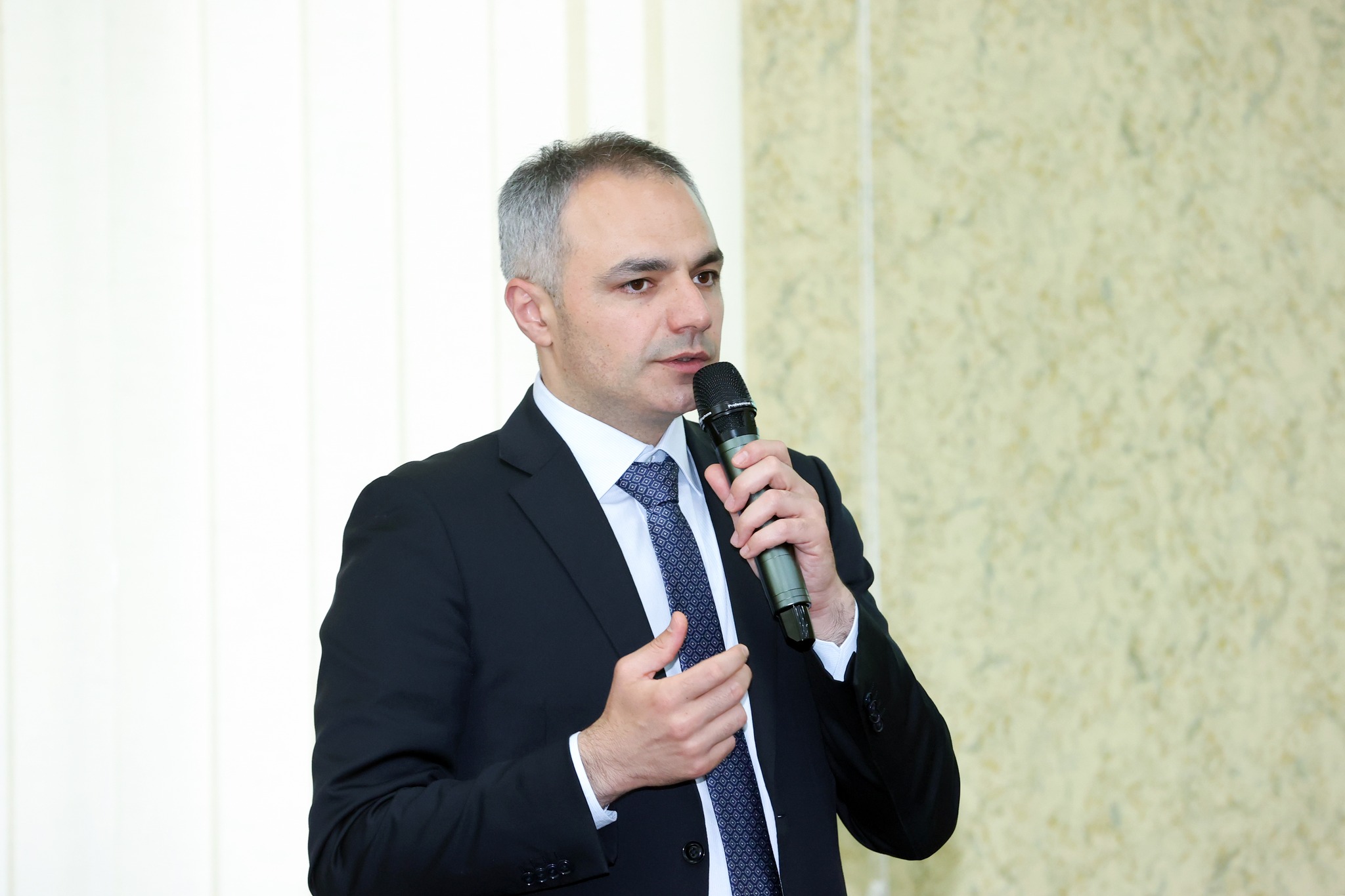 ალექსანდრე წულაძემ განათლების, მეცნიერებისა და ახალგაზრდობის მინისტრის თანამდებობა დატოვა