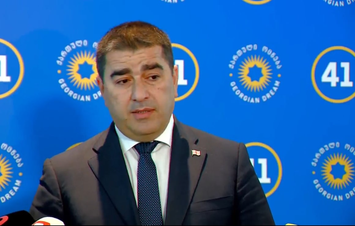 შალვა პაპუაშვილი: გაირკვა, რომ ე.წ. მეგობარი აქტი მზის შუქს ვერ ნახავს და ჯო უილსონს ახალი იდეა მოუვიდა, ამასაც იგივე ბედი ეწევა, რაც ყველა მტრულ წამოწყებას