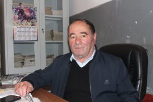 წალკის სოფელ ნარდევანის საჯარო სკოლის დირექტორი აგასი ნურბეკიანი ითხოვს, რომ კონტრაქტორმა კომპანიამ დროულად და ხარისხიანად შეასრულოს სკოლის რეკონსტრუქცია-რეაბილიტაციის სამუშაოები